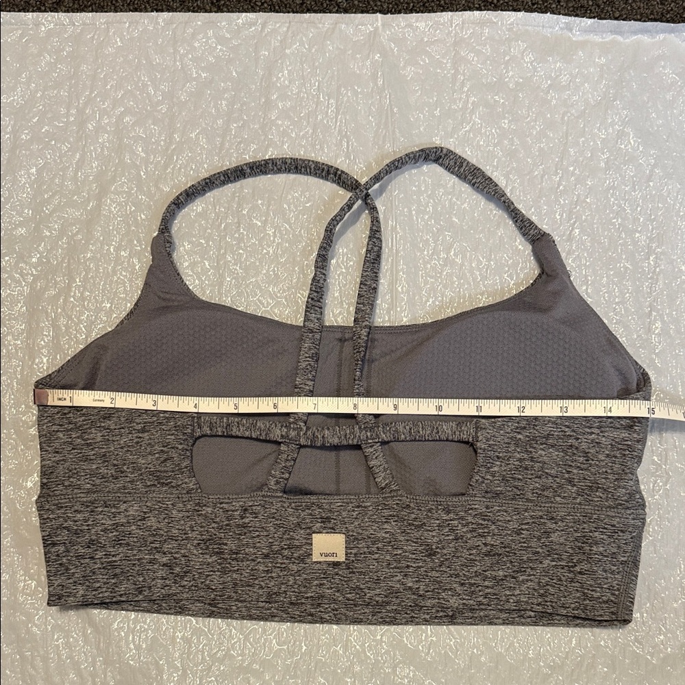 Vuori Longline Evolution Sports Bra - Picture 6 of 8